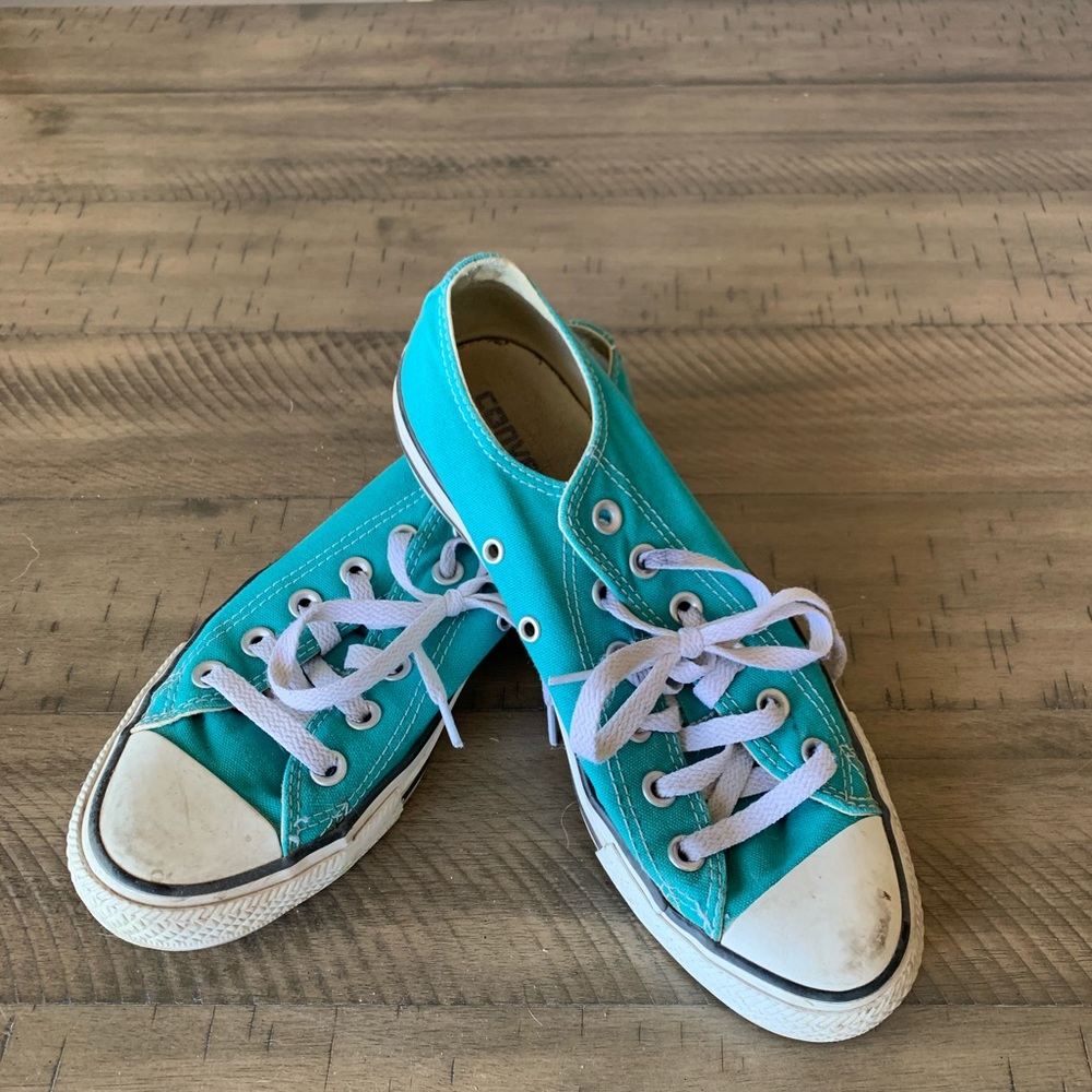 Teal converse